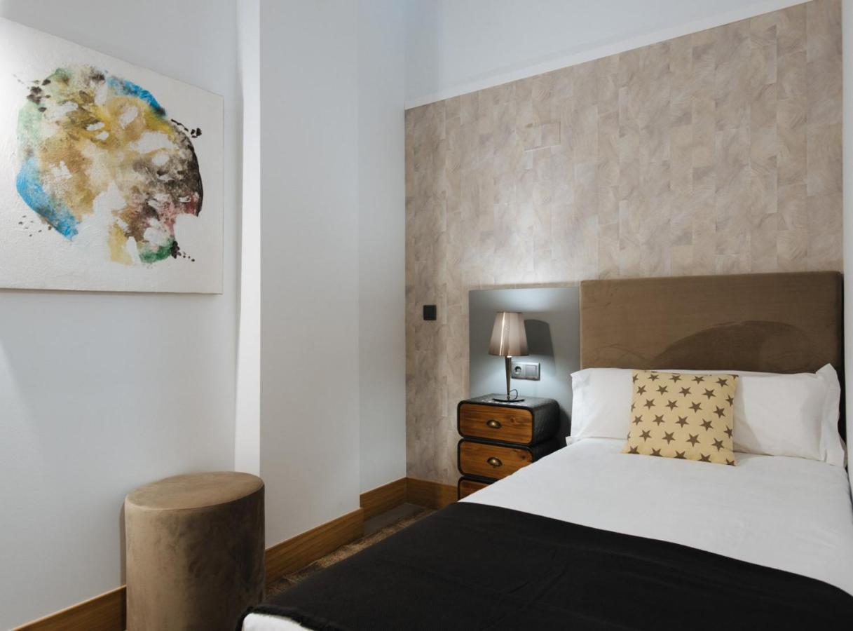 Apartment Guadalupe 15 By Magno Seville